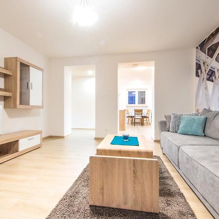 Apartman Razusa Centrum บันสกาบิสตรีตซา ภายนอก รูปภาพ